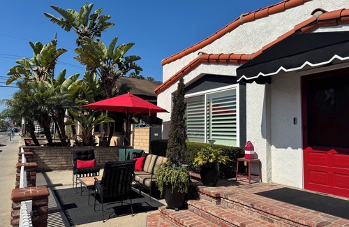 Belmont Shore House | "MAISON DE FLEURS" BELMONT SHORE - GUEST FAVORITE - PRIVATE YARD - GARAGE - A/C