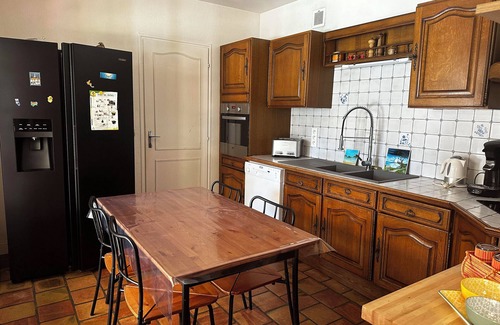 Jau-Dignac-et-Loirac House | Maison DE Vacances Pour 6 Personnes