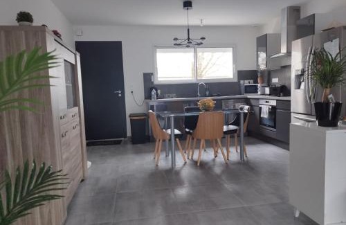 Saint-Julien-des-Landes House | Maison de famille