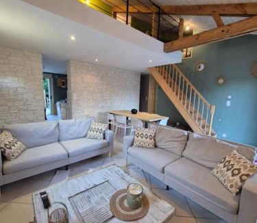 Mouchamps Villa | Maison de Gare, 8 personnes, 20 min PUY du F