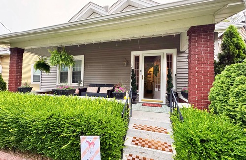 Germantown House | Maison de Lis - Fenced in Backyard