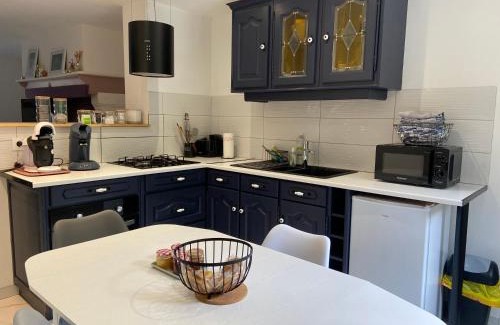Moiremont Apartment | Maison de Maddy