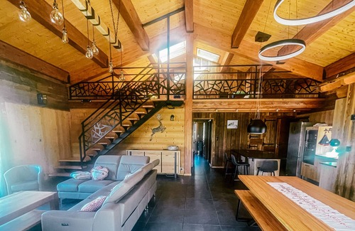Egat House | Maison de Montagne Neuve 135 m2 Avec Salle de Jeu. Et Sauna
