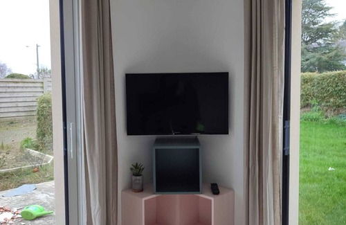 Caouennec-Lanvezeac House | Maison de Plain Pied Avec Jardin - 7 Couchages - Animaux Acceptés