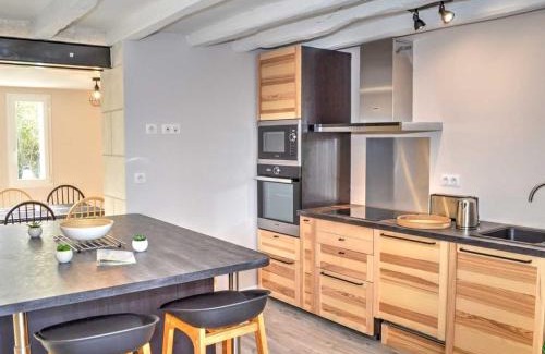 Chedigny House | Maison de plain-pied, cour et jardin privé, proche sites touristiques, idéale familles ou amis - FR-1-381-480