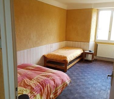 Freigne House | Maison de résidence d'artistes Vallons de l'Erdre 4 Pièces 9 pers