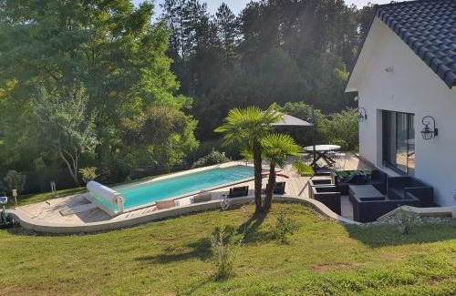 Sainte-Foy-de-Longas House | Maison de vacances contemporaine, plein Périgord pourpre