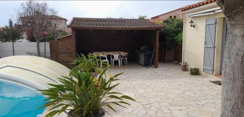 Claira House | Maison de vacances avec 4 chambres Clim et WiFi