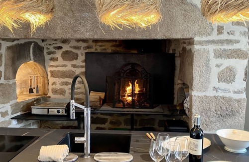 Viam Cottage | Maison de Vacances Avec Piscine et Spa Domaine de la Voûte 8/10 Personnes