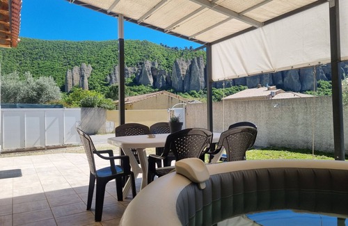 Les Mees Villa | Maison de Vacances Charmante aux Mées , Alpes de Haute Provence