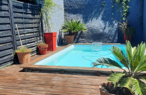 La Garde House | Maison de Vacances, Dans un Écrin de Verdure, Près de la mer