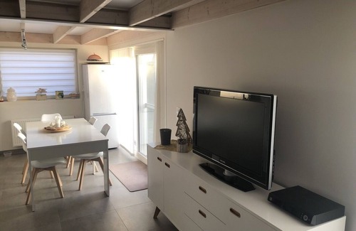 Nieuwmunster House | Maison de Vacances en Bordure de Bois et Mer, Terrasse et Jardin Plein sud !