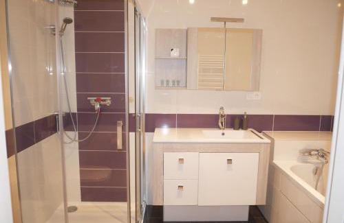 Serrieres-sur-Ain House | Maison de village Rives de L'Ain