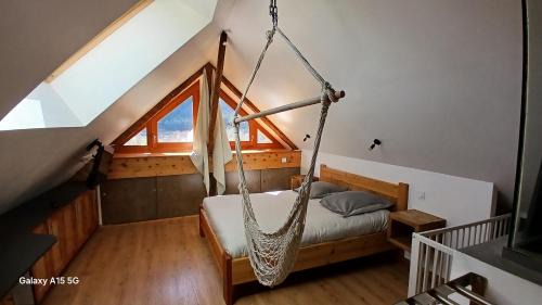 La Roche-de-Rame House | Maison de village