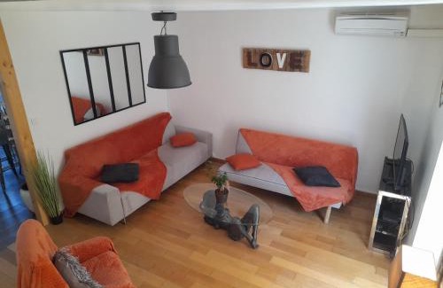 Septfonds House | Maison de village avec cour intérieure et terrasse