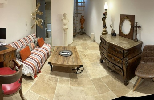 Adissan House | Maison de Village. Calme et Reposant,idéal Pour les Famille !