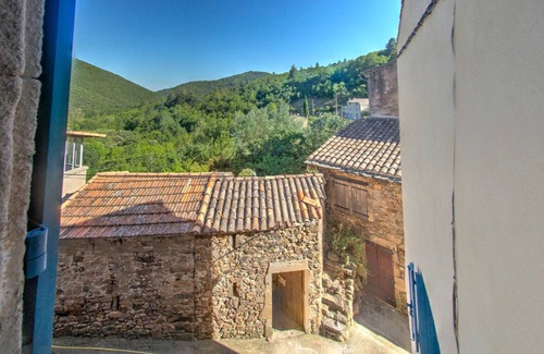 Camplong House | Maison de Village du 18ème Entre le Salagou et le Parc Régional des Monts D'orb