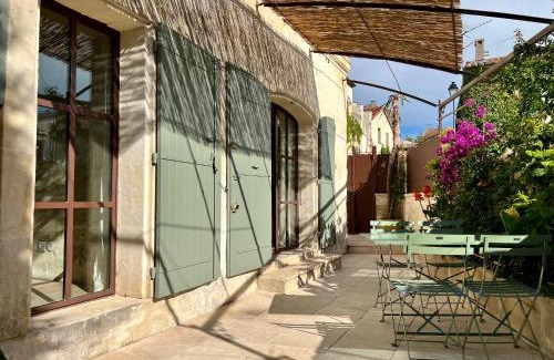 Fontvieille Apartment | Maison de village
