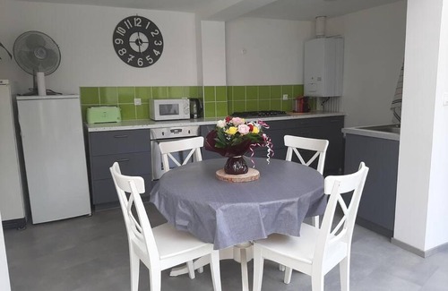 Sandrancourt House | Maison de ville à Pacy-sur-Eure, proche Giverny