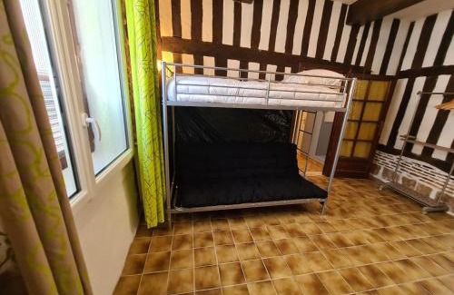 Bourgogne House | Maison de ville cosy à Orléans avec parking, proche commerces et loisirs - FR-1-590-245