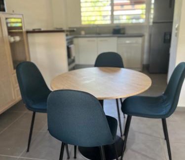 Remire Montjoly Apartment | Maison de ville Duplex T3 I Jardin