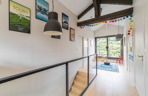 Tassin House | Maison Demi-Lune - Welkeys