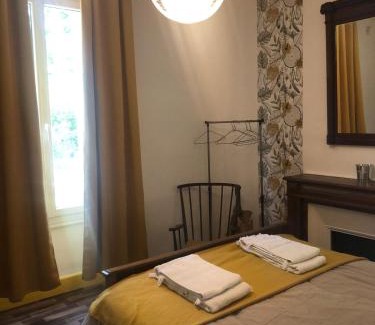 Vic-sur-Cere House | Maison des années 30 - Vic-Sur-Cère - 4 personnes