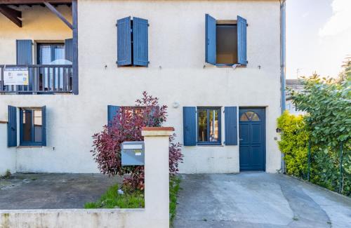 Valence Apartment | Maison des bains - 3 chambres - Jardin - Wifi