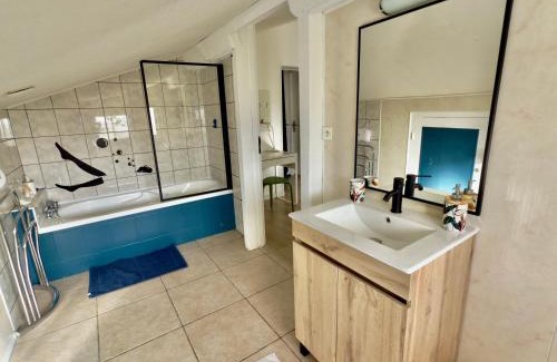 Boucau Apartment | Maison des Chênes 64 - Independant apartment with terrasse