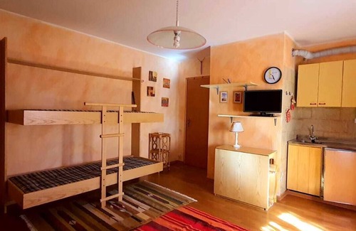 Borgata Sestriere Apartment | Maison des skieur- ski out