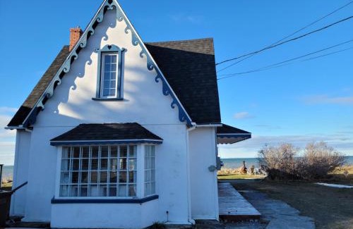 Rimouski-Neigette House | Maison du bord du fleuve à 5 min du centre ville