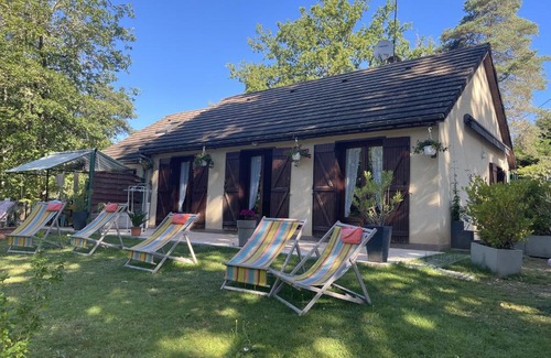 Marcillac-la-Croisille House | Maison Du Lac