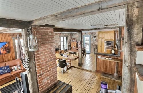 Lac-Megantic House | Maison du lac