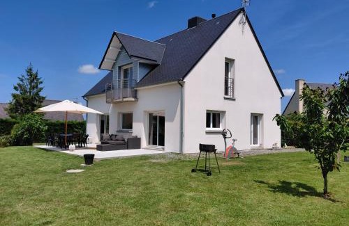 Montchaton House | Maison du Mont César