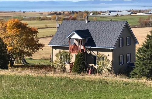 Saint-Eloi Bed & Breakfast | Maison du petit rang