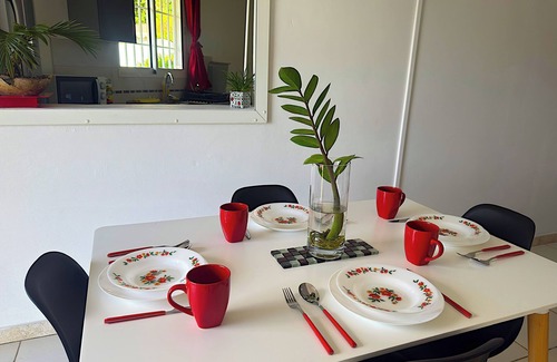 Ducos House | Maison Ducos, warm and welcoming