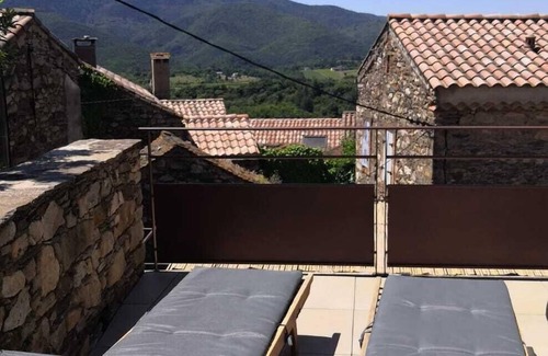 Mons House | Maison Elora, at the foot of the Heric Gorges