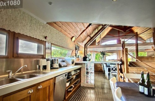 Saint-Michel-en-Greve House | Maison en bois face à la mer - Seaside charm on the Pink Granite Coast