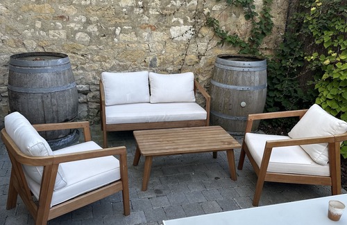 Clos des Roses House | Maison en Pierre Entièrement Rénovée