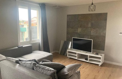 Saran House | Maison entière T3 avec jardin et parking privatif bien situé