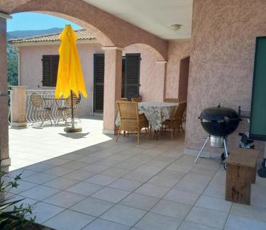 Pietra-di-Verde House | Maison entre terre et mer Vue sur mer Grande terrasse