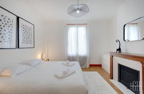 Saint-Cyr-sur-Loire House | Maison familiale bords de Loire avec jardin et 3 Chambres