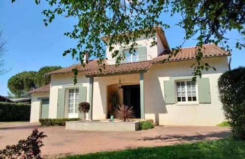 Chancelade House | Maison familiale avec piscine privée, proche de Périgueux, animaux acceptés - FR-1-616-236