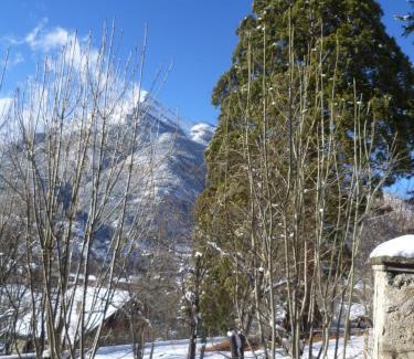 Jausiers Bed & Breakfast | Maison familiale des Gueyniers