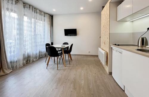 Burzet Apartment | Maison FLOËGE