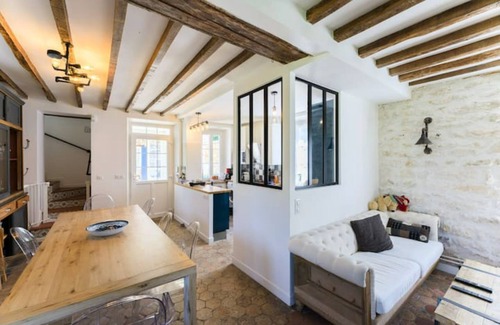 Pressagny-lʼOrgeuilleux House | "maison du Passeur" ,xviiie, 10 min Giverny/vernon