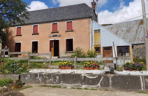 Saint-Alyre-es-Montagne House | Maison à la Montagne