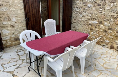 Saint-Martial-de-Nabirat Ski Chalet | Maison de campagne pour 4 proche de Sarlat