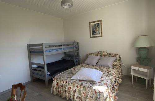 Saint-Quentin-de-Caplong House | Maison Traditionnelle en Campagne