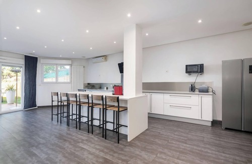 Leon Blum - Bon Coin House | Maison Frappaz - 4 bedrooms with garden, Villeurbanne